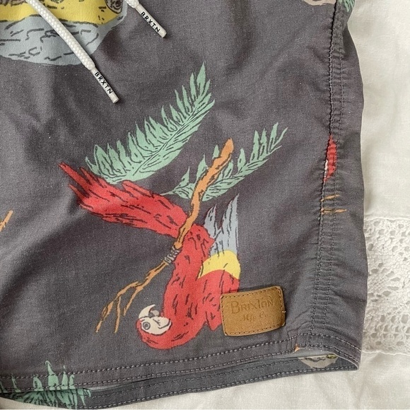 Brixton MEDIUM Board Shorts Bird Print Macaw Grey Red - Picture 2 of 7
